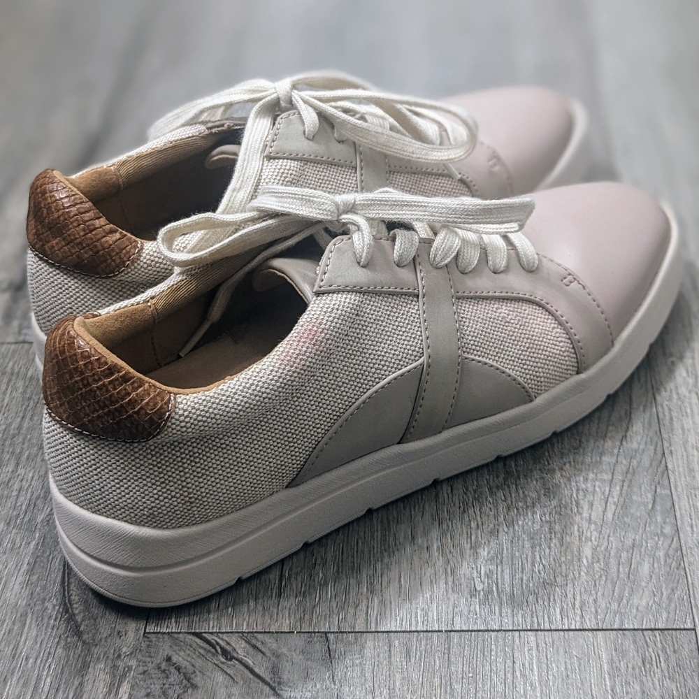 Rockport Women's TF Navya Circle Lace up Sneakers - Picture 4 of 8